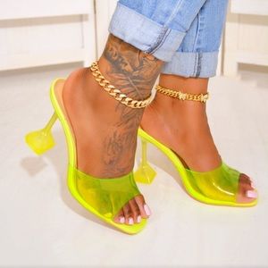 Neon Lights Cocktail Mules 💚